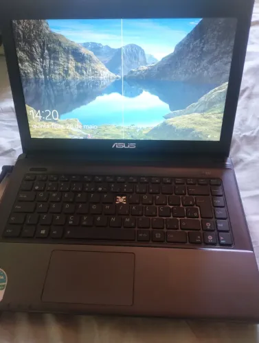 Notebook Asus X45C tela 14" Intel Celeron 4GB ram (Moóca)
