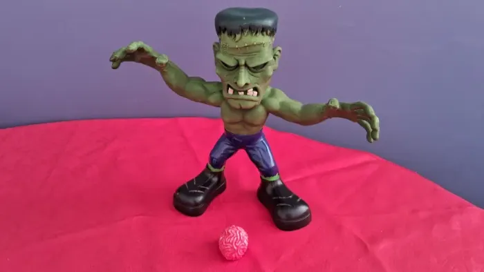 Boneco Frankestein