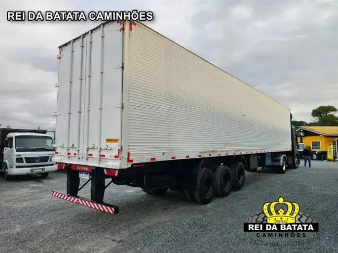 Semi Reboque Facchini Baú Furgão