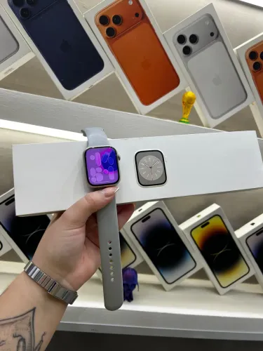 *APPLE WATCH SÉRIE 8 44MM?ALGUNS ARRANHÕES NA TELA ?COM CAIXA R$899