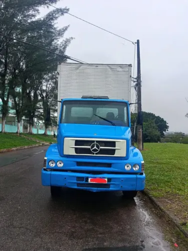 Mercedes 1620 baú. Mecânica impecável