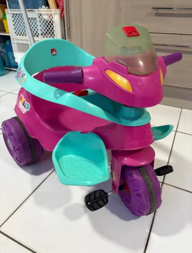 Triciclo infantil 
