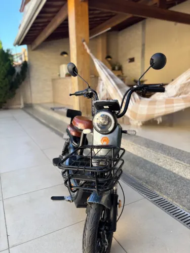 Bike Elétrica BASHI MOTORS M5 500W 2025/2025 - Apenas 450 km Rodados