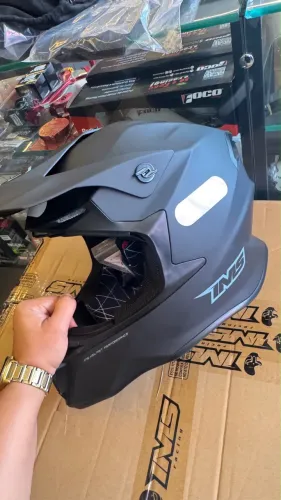 Capacete 1 vez de uso 