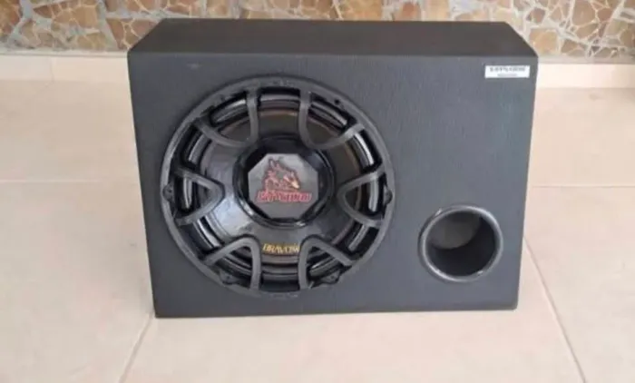 Sub bravox de 12 polegadas+ caixa dutada.