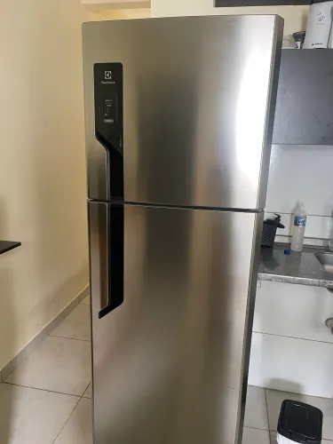 Vendo galedeira eletroclux frost free 480l