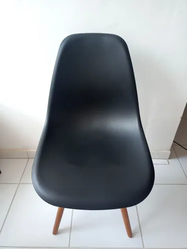 Cadeira Eames Base Madeira