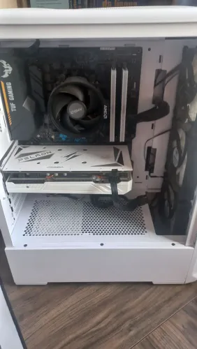 Gabinete cougar mesh II 
