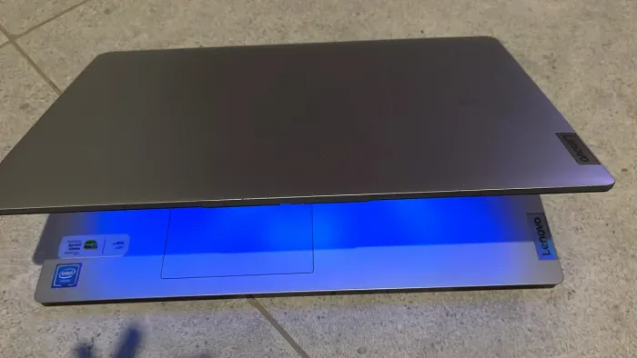Lenovo IdeaPad 1 15" SSD de 128GB e do Windows 11 PERFEITO ESTADO DE CONSERVAÇÃO