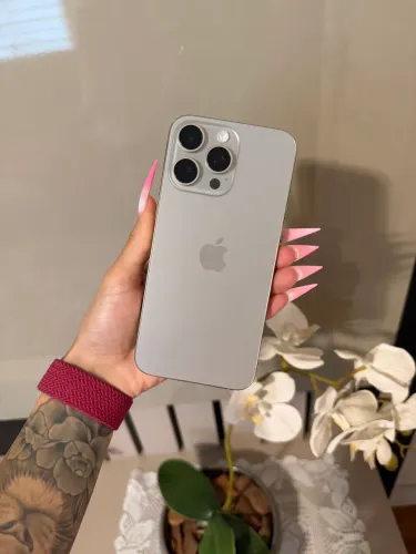 iPhone 15 Pro Max 256gb Titânio Natural