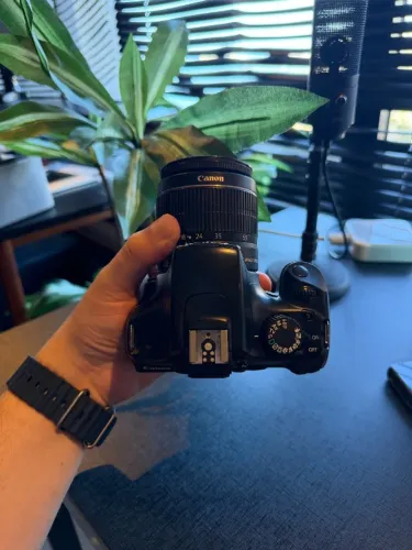 CANON EOS T3 + lente 18-55mm