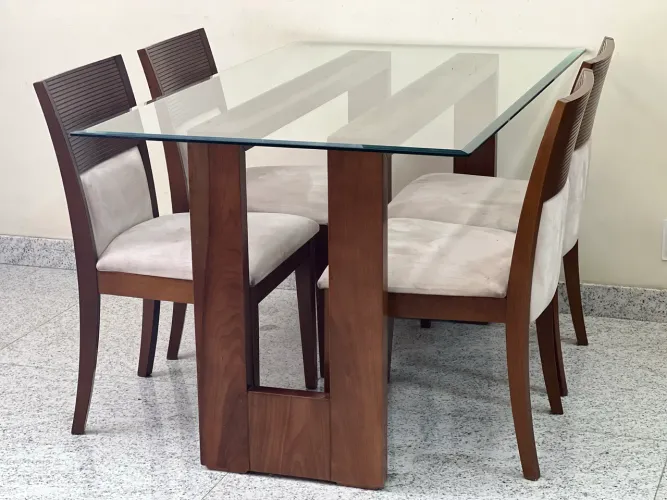 Mesa de jantar 150x90 4 cadeiras