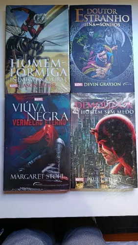 Coleção romances da Marvel Editora Novo Século