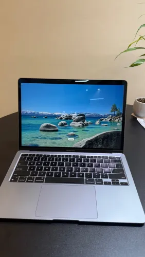MacBook Air M1 256/8GB Space gray - Completo