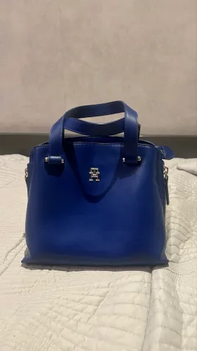 Sacola Modern Tote Bag With Zipper Tommy Hilfigerfeminino