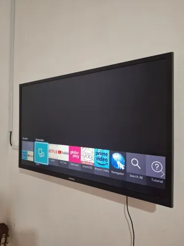 TV Samsung 32" Full HD Smart TV - Excelente estado