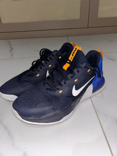 Tênis masculino Nike Alpha Trainer 5 tamanho 42