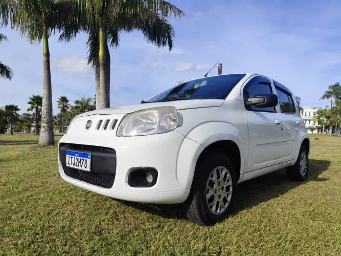 Fiat Uno Vivace Celeb. 1.0 EVO F.flex 8V 5P 2013