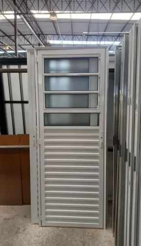 PORTAS DE ALUMÍNIO BRANCAS - LINHA 25 - A PARTIR DE R$600