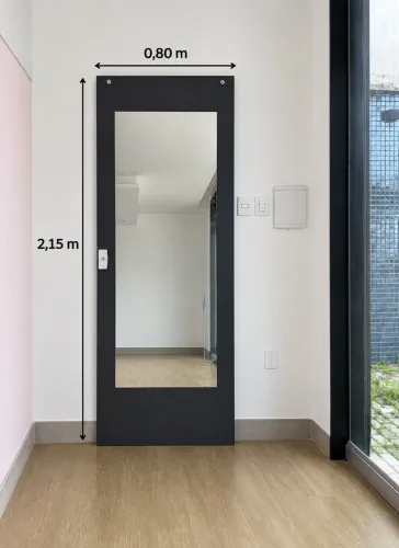 Porta de vidro últimas unidades: 2,15x0,80m com espelho