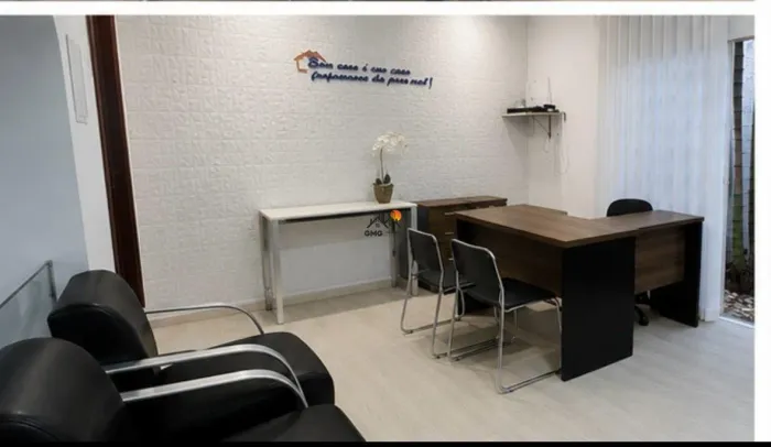 CASA COMERCIAL OU RESIDENCIAL COM PISCINA