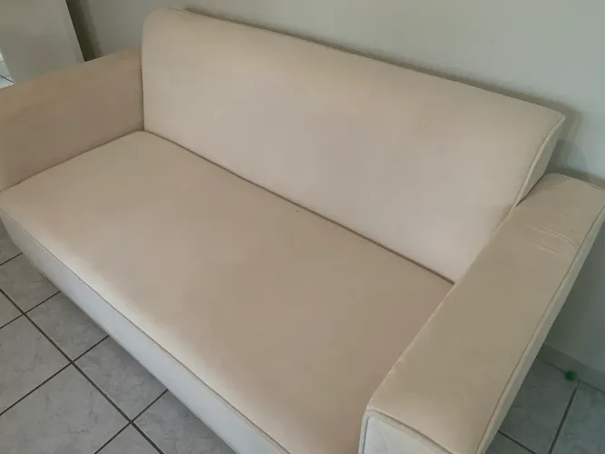 Sofá quase novo feito sob medida