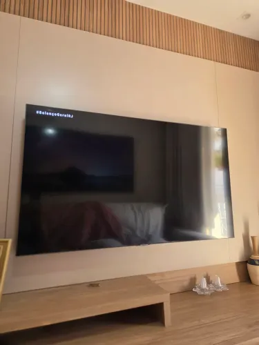 TV Samsung 55" QLED Q80A 4K 120Hz (Usada / Com Defeito)