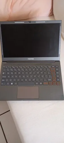 Vendo notebook positivo motion plus Celeron