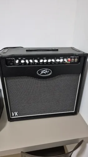 Amplificador valvulado Peavey Valveking II 1x12 50w (usado)