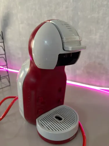 Cafeteira Portátil Nescafé Dolce Gusto Arno Mini Me Automática Vermelha Para Cápsulas