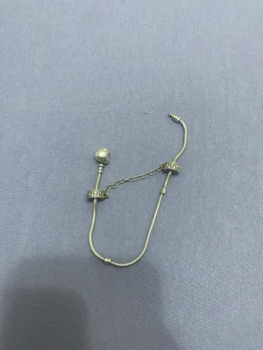 Vendo pulseira em prata modelo Pandora
