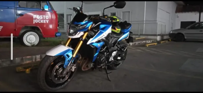 Suzuki GSR ZA.750