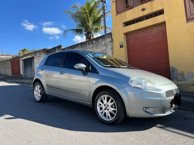 Fiat Punto Essence 1.6 Flex 16V 5P 2012