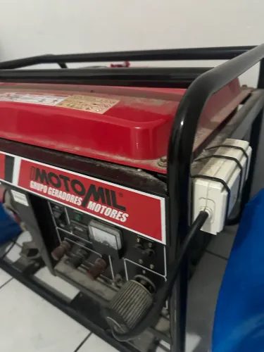 Gerador a gasolina MotoMil 5000 cl