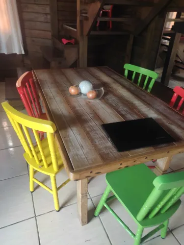 Mesa madeira de demolição com 6 cadeiras