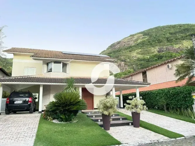 Casa com 4 dormitórios à venda, 350 m² por R$ 3.000.000,00 - Itacoatiara - Niterói/RJ