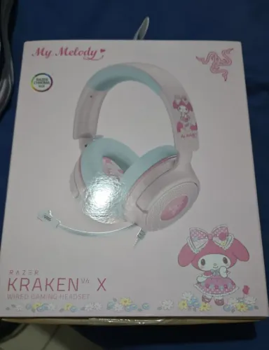 Razer Kraken V4 X Com fio My Melody Edition lacrado