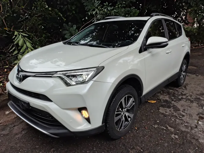Toyota RAV4 2.0 Top 4X2 16V Aut. 2018