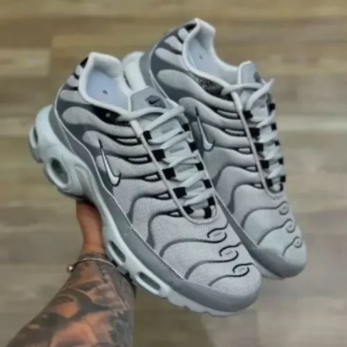 Nike Air Max Plus TN Wolf Grey