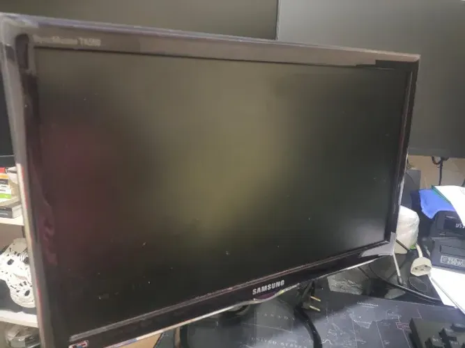 Samsung / monitor TV de 21,5 polegadas com tecnologia LED para uso híbrido. Resolução full