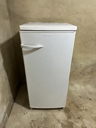 Geladeira Dako 260 litros