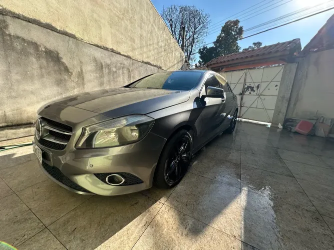 Mercedes-Benz Classe A 200 1.6 TB 16V Urban 156cv Aut. 2014