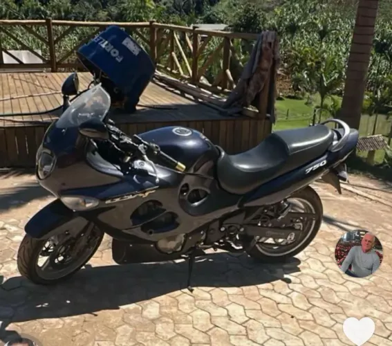 Suzuki GSX 750 F 2003