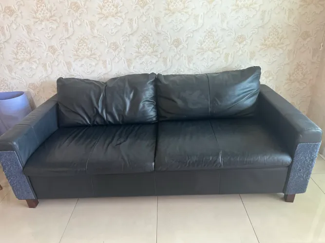 Sofá de couro