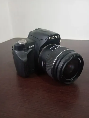 Câmera Sony a230