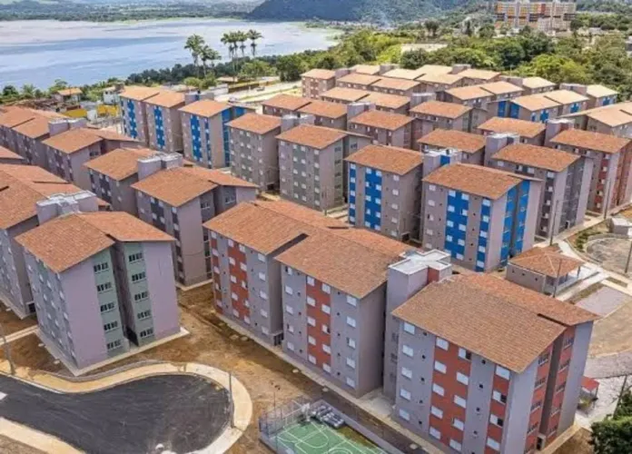 Vende-se um Apartamento ma santa Amélia.