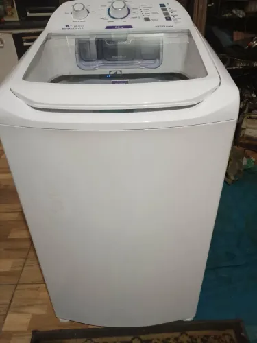 Lavadora Electrolux 9Kg (Semi-Nova)!!