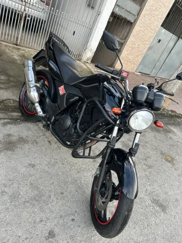 Fazer 250
