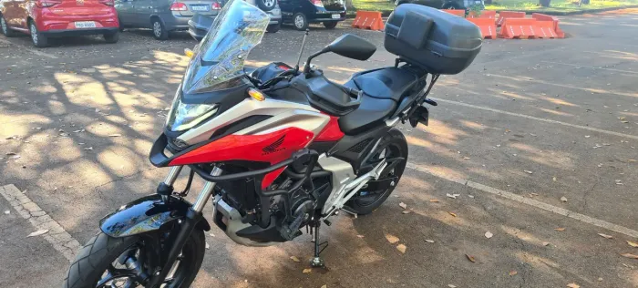 Vd.ou troco Linda NC 750x 2025