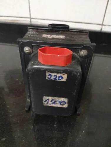 Transformador para geladeira máquina de lavar ventilador e outros 1500V 220V/110VA